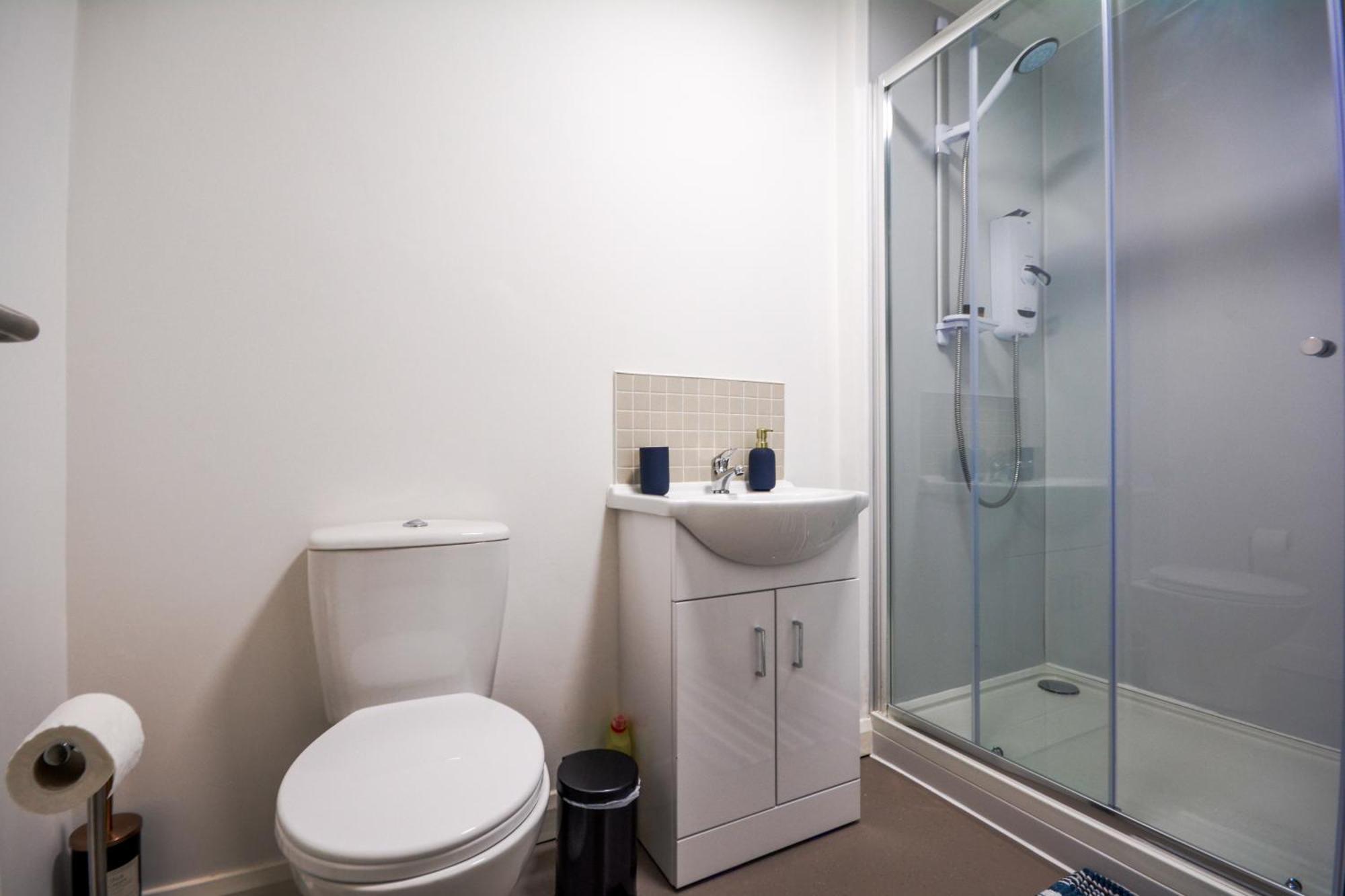 Stylish Suite With Free Parking Manchester Buitenkant foto